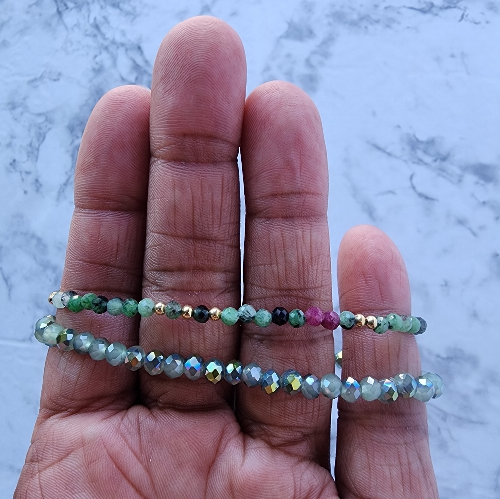 Elegant Green Epidote and Gold Beaded Bracelet